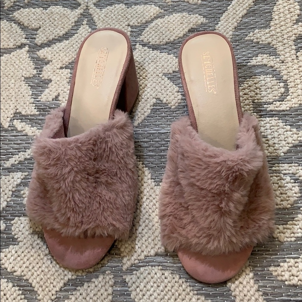 Seychelles Pink Fluffy Heel